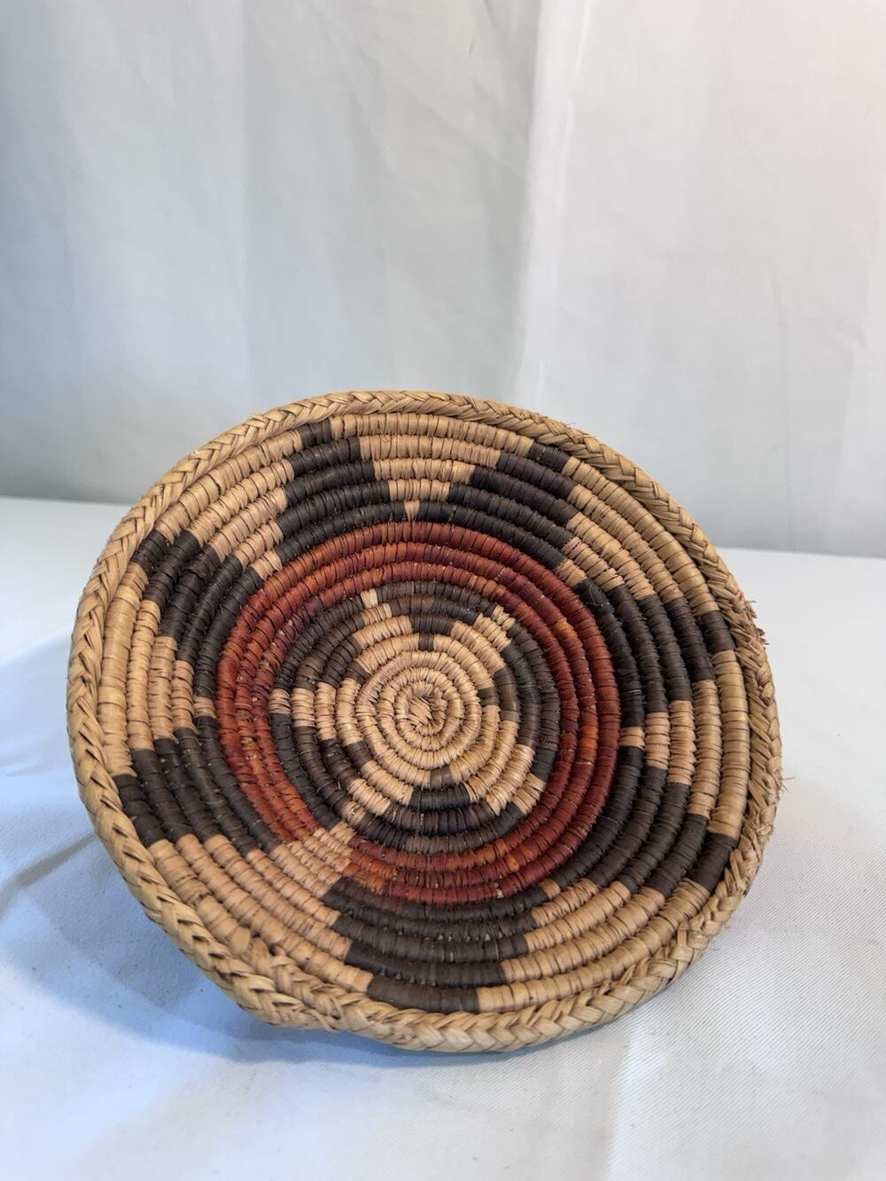 Vintage Navajo American Hand Woven Traditional Coil Wedding Basket 8.5"